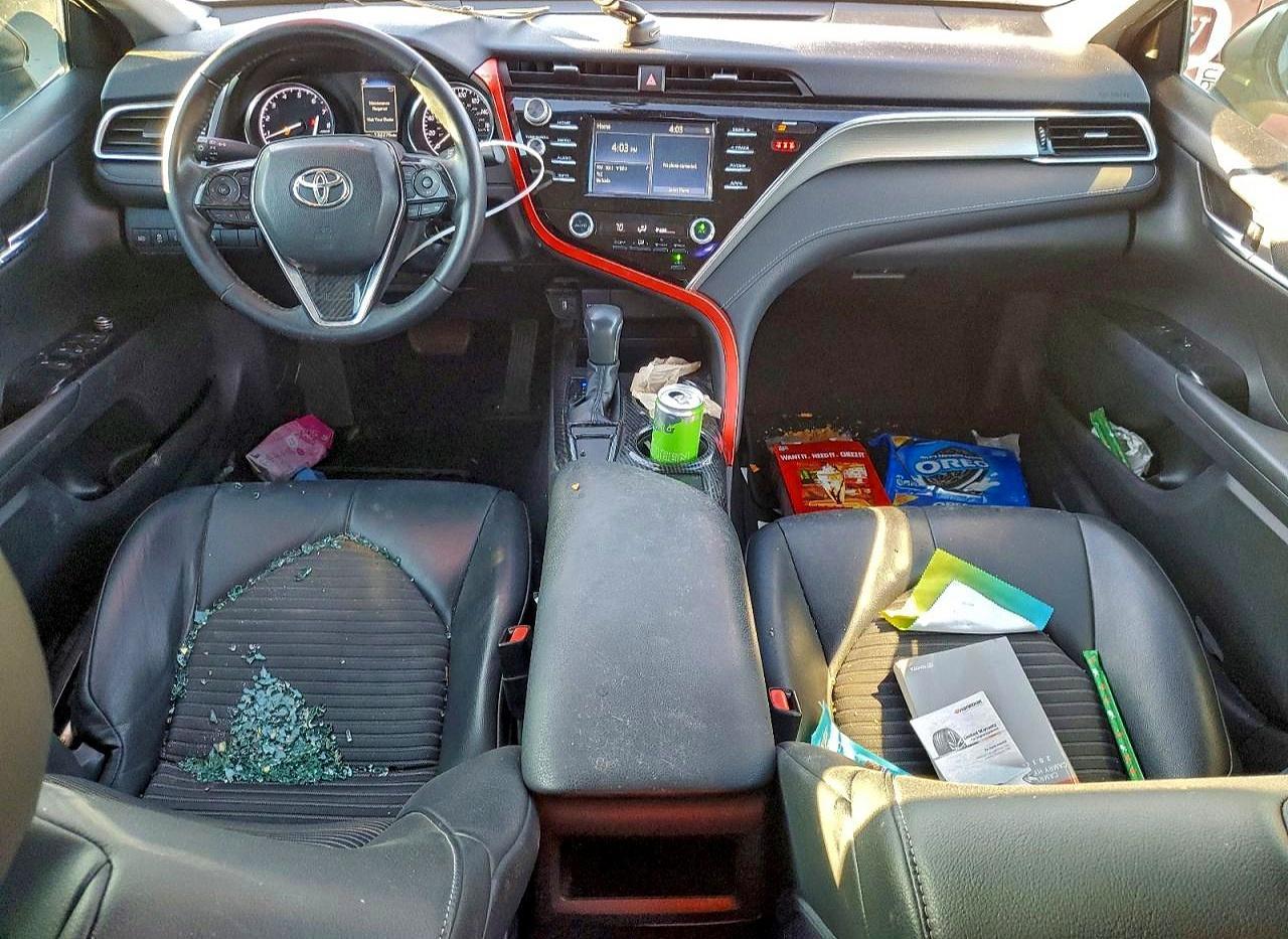 2018 TOYOTA CAMRY