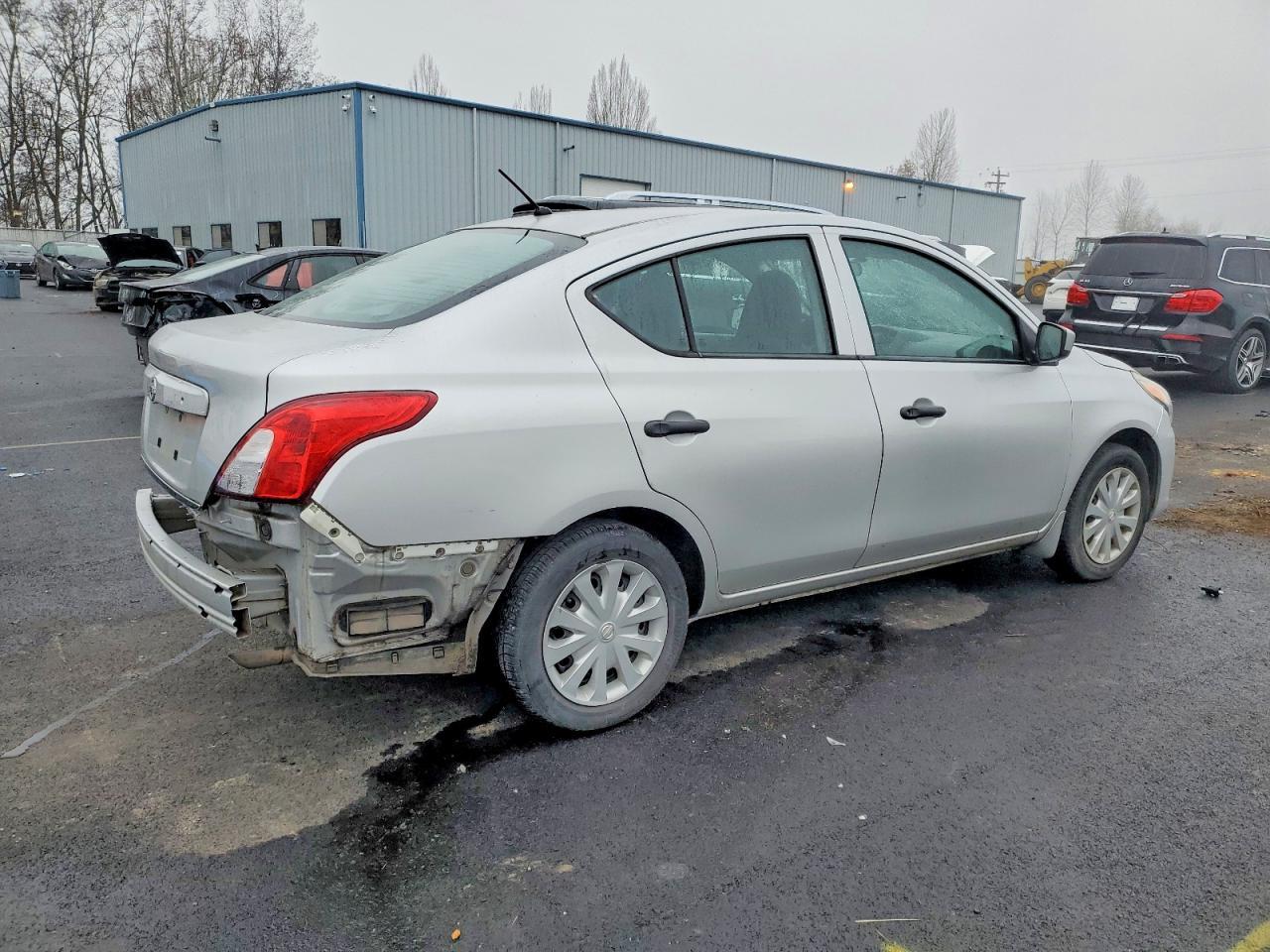 2017 NISSAN VERSA