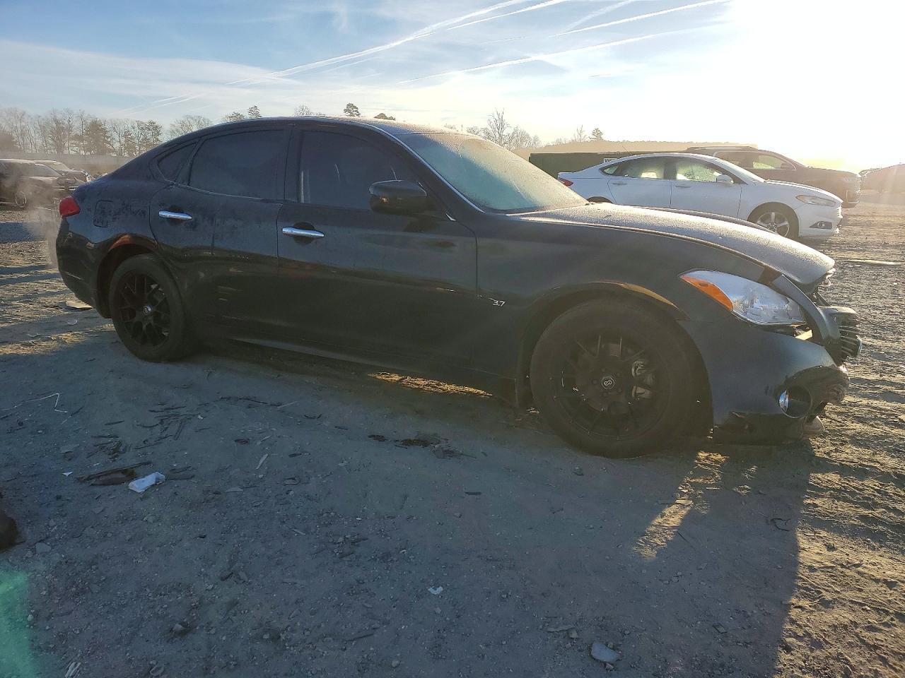2014 INFINITI Q70