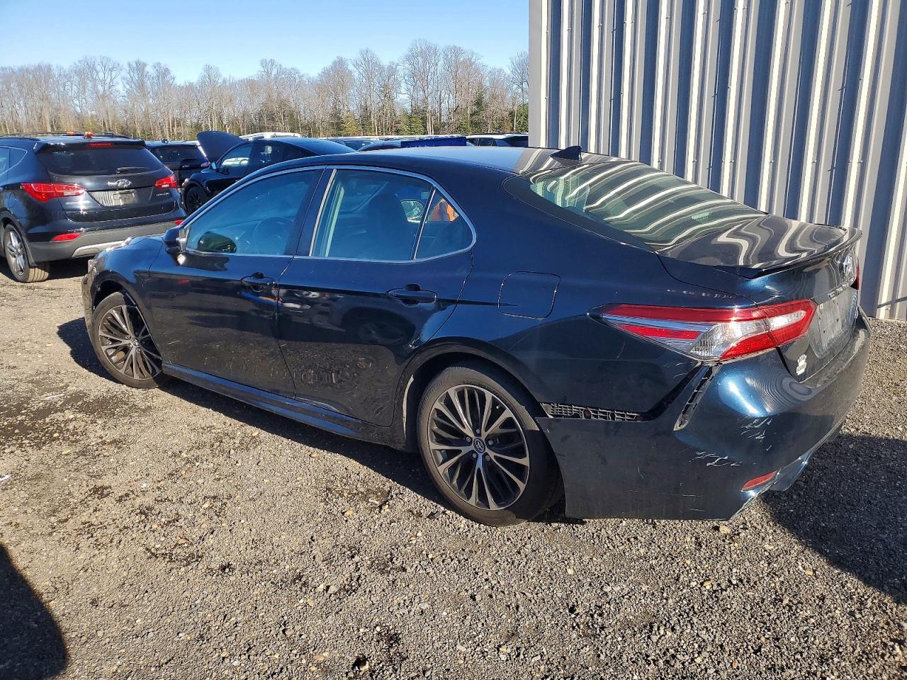 2019 TOYOTA CAMRY