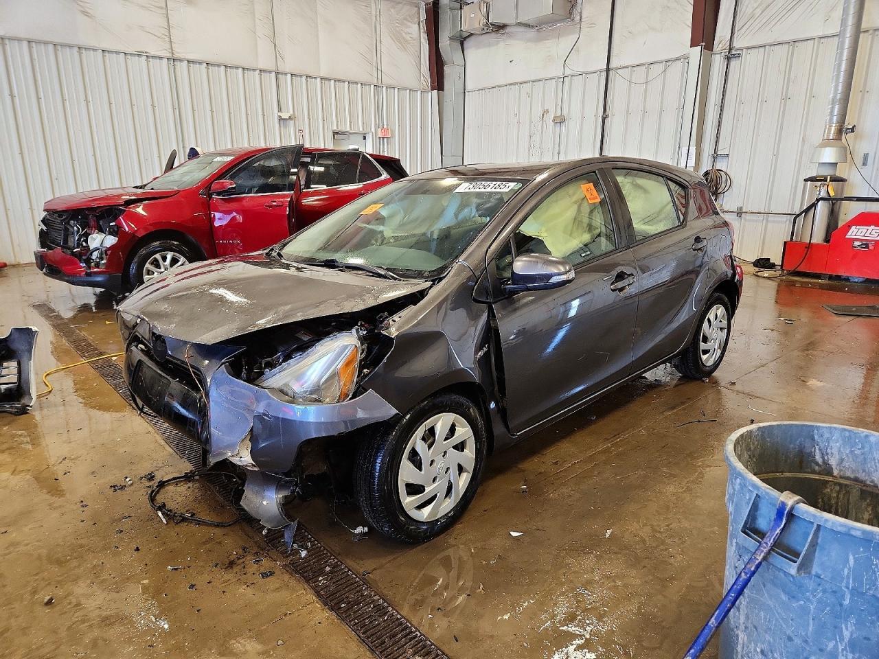 2015 TOYOTA Prius c