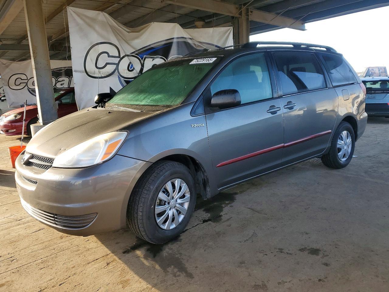 2004 TOYOTA SIENNA