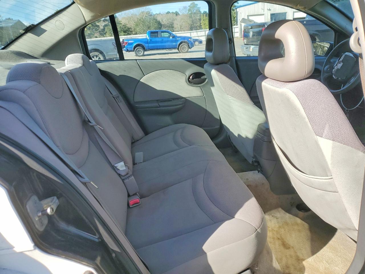2004 SATURN Ion