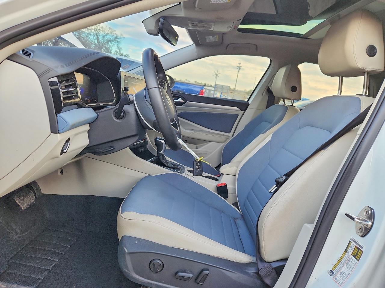 2025 VOLKSWAGEN JETTA