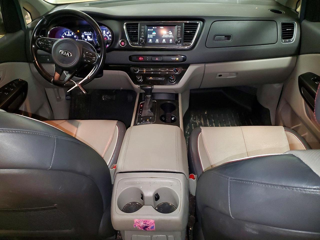 2017 KIA SEDONA
