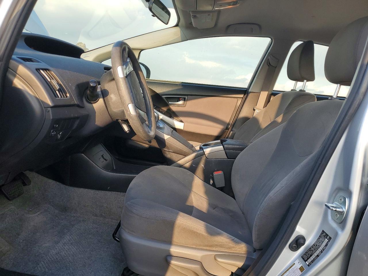 2015 TOYOTA PRIUS