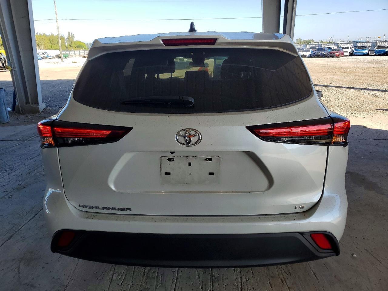2022 TOYOTA HIGHLANDER