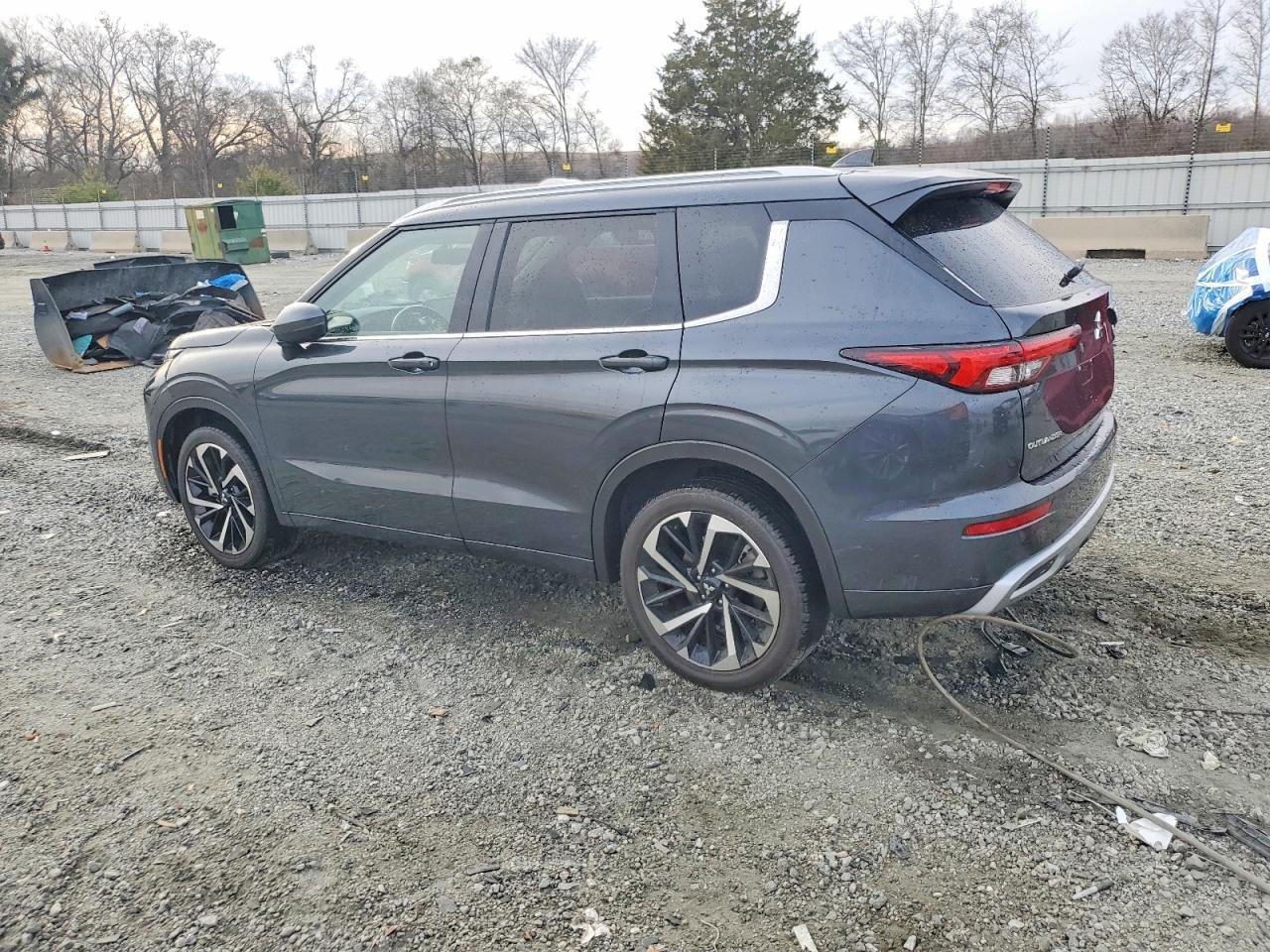 2024 MITSUBISHI outlander