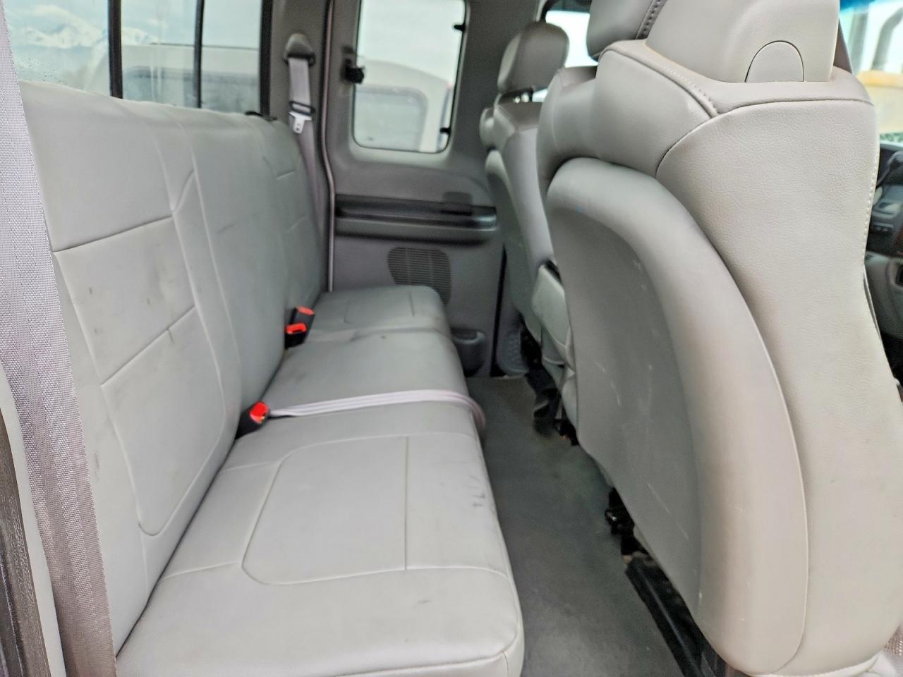 2005 FORD F-350