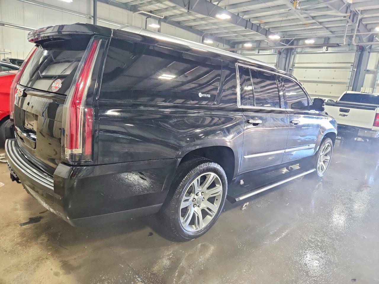 2015 CADILLAC Escalade ESV