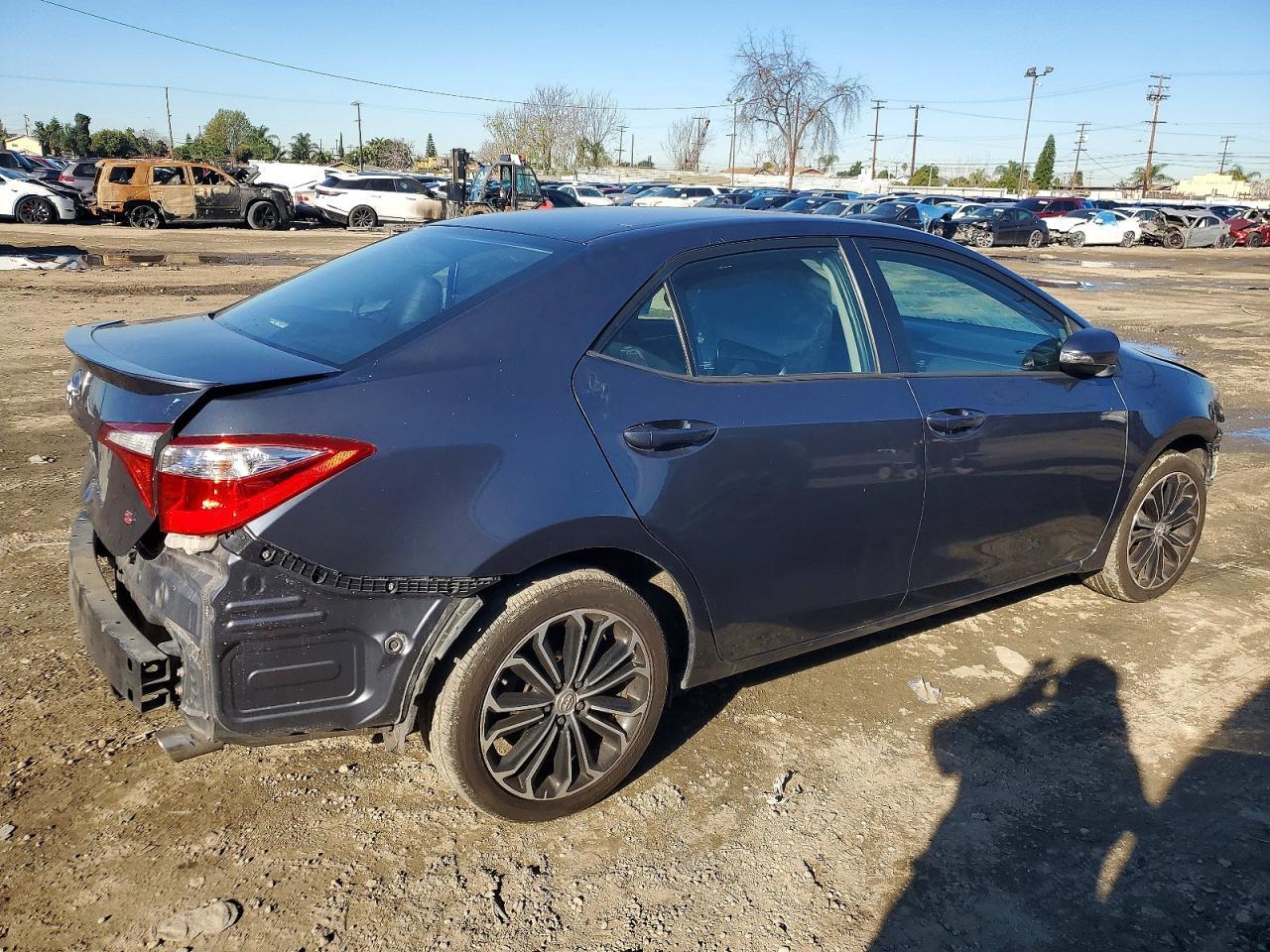 2016 TOYOTA COROLLA