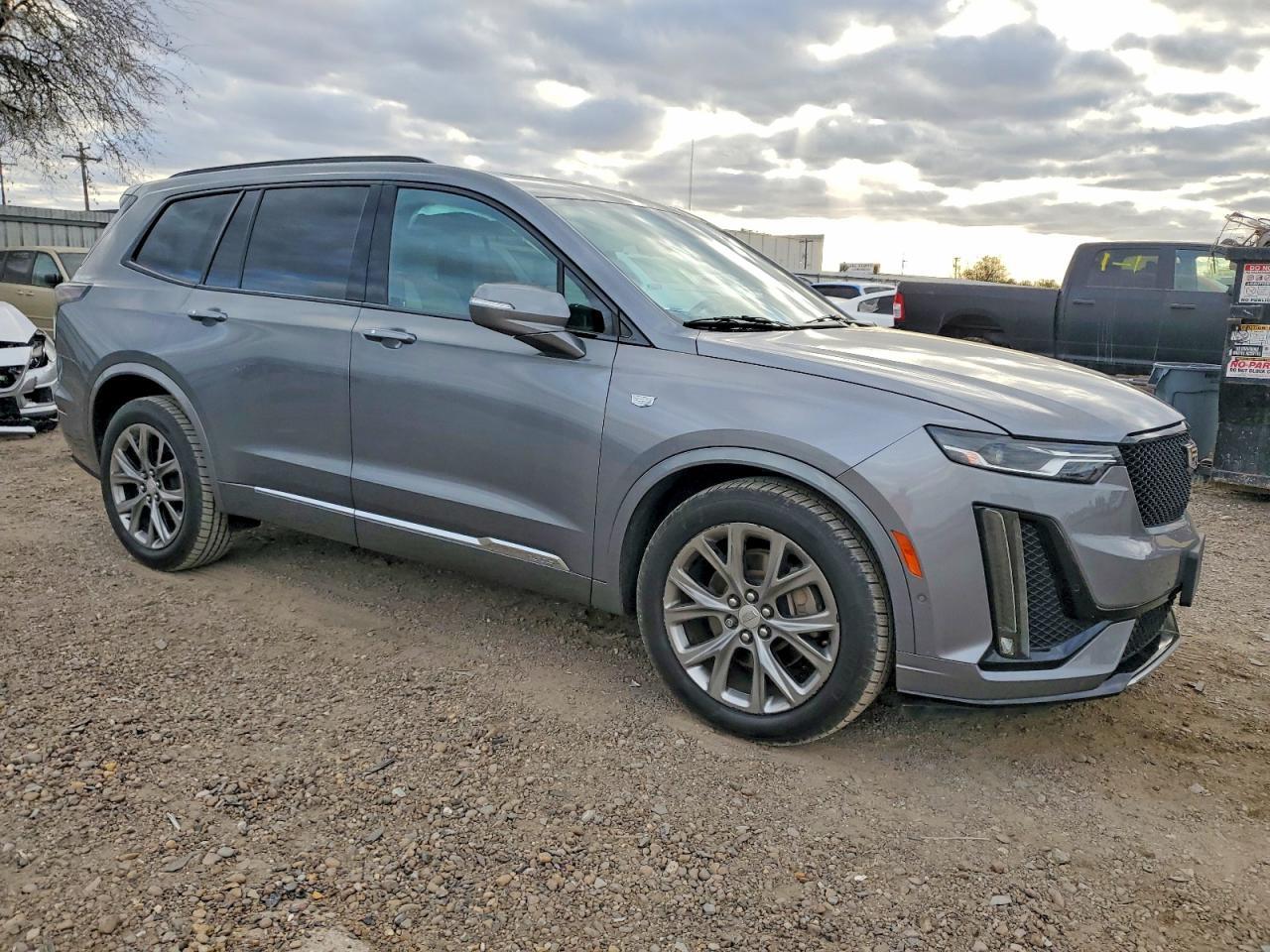 2020 CADILLAC XT6