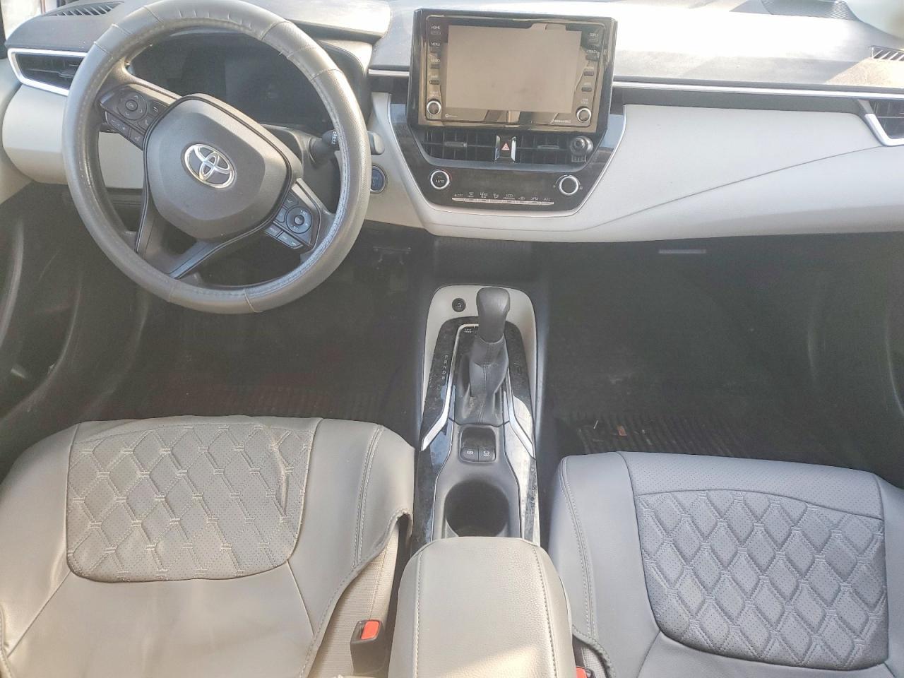 2022 TOYOTA COROLLA