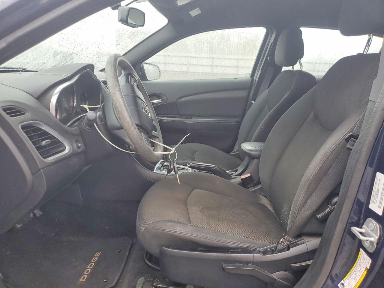 2014 DODGE Avenger