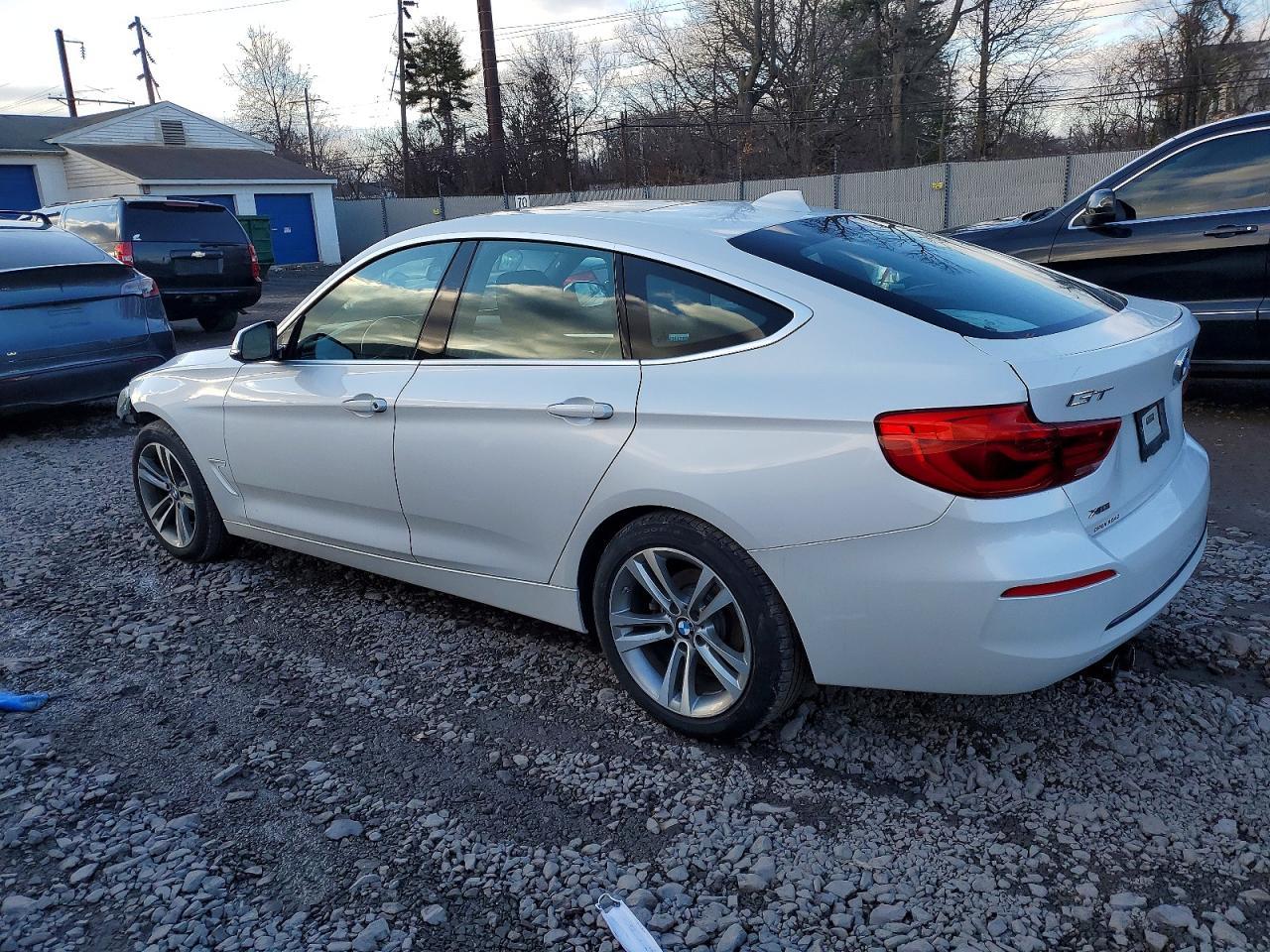 2018 BMW 3 SERIES