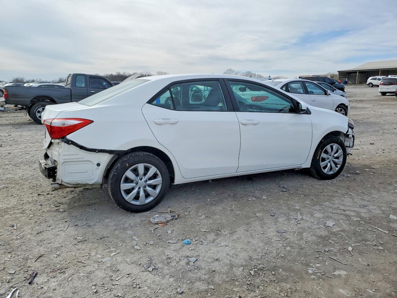 2016 TOYOTA COROLLA