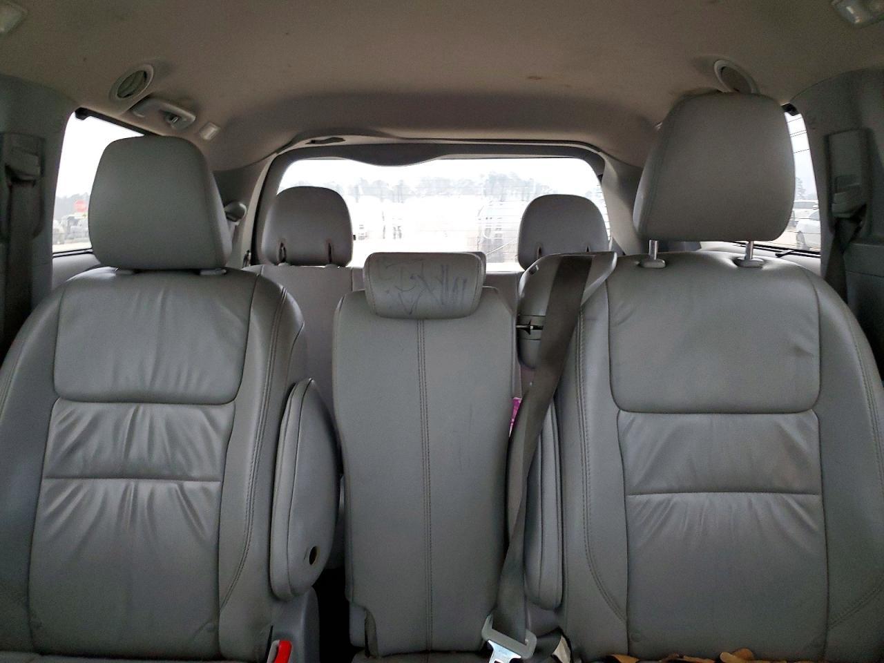2015 TOYOTA SIENNA