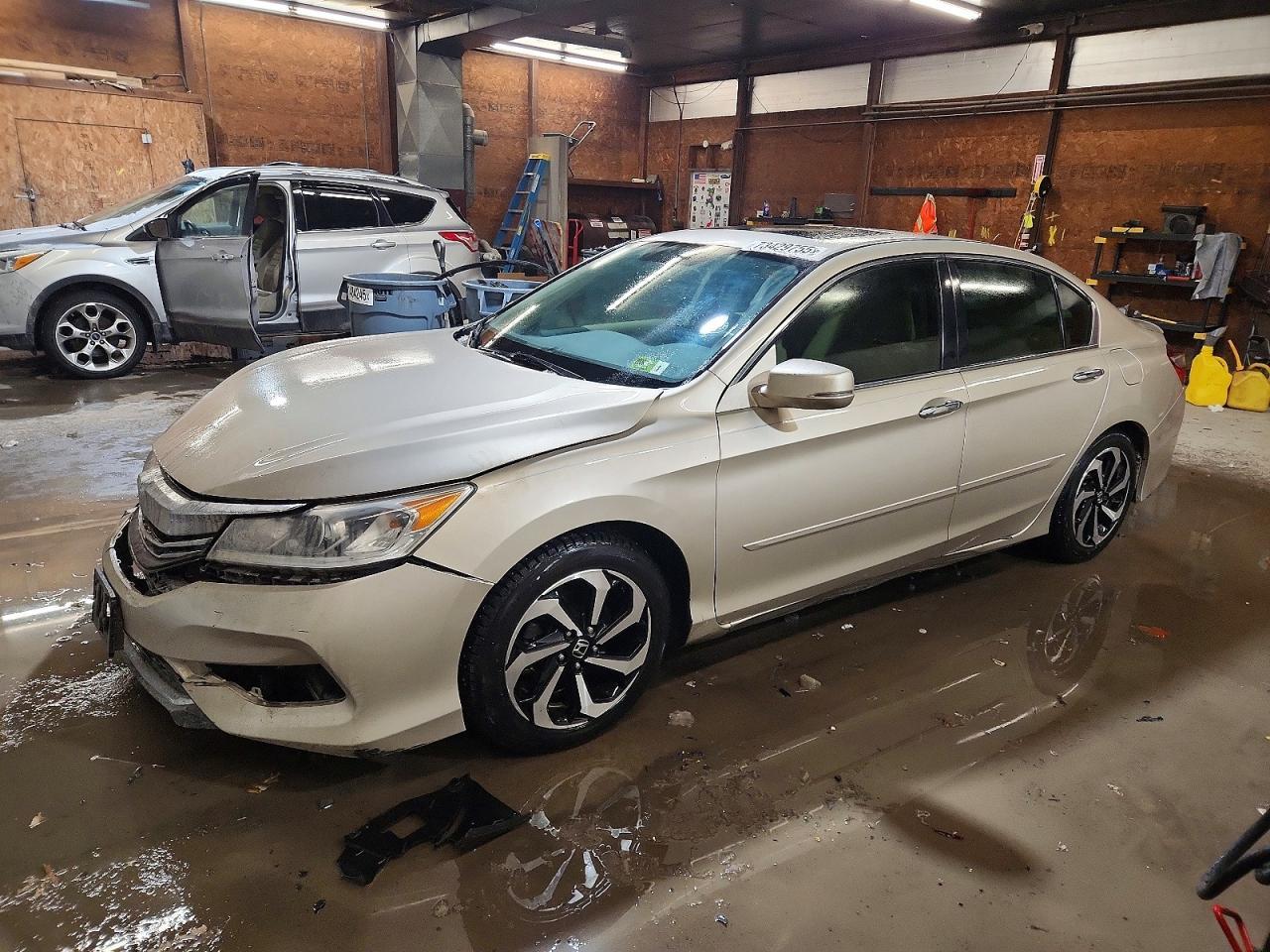 2016 HONDA ACCORD