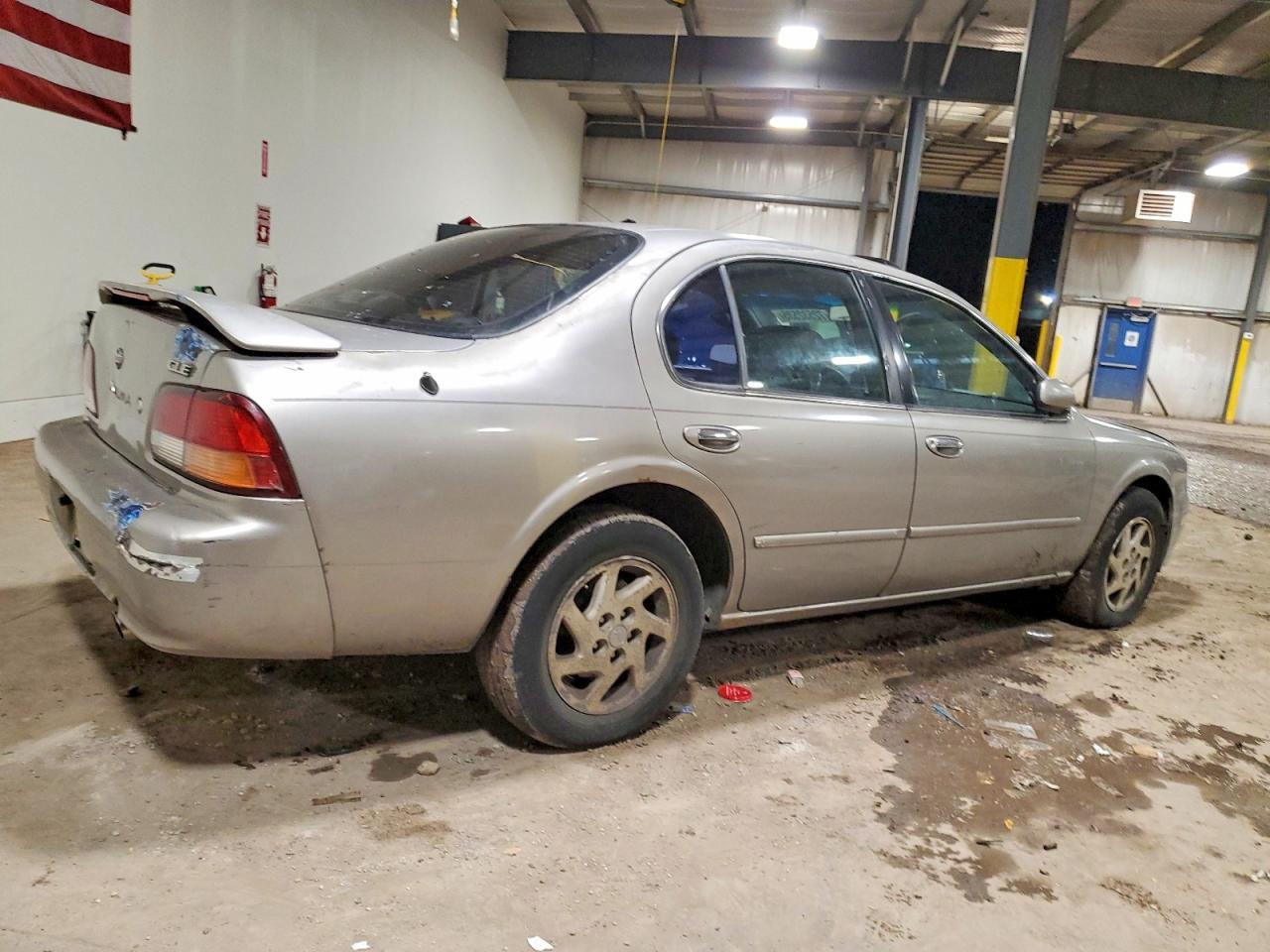 1999 NISSAN Maxima