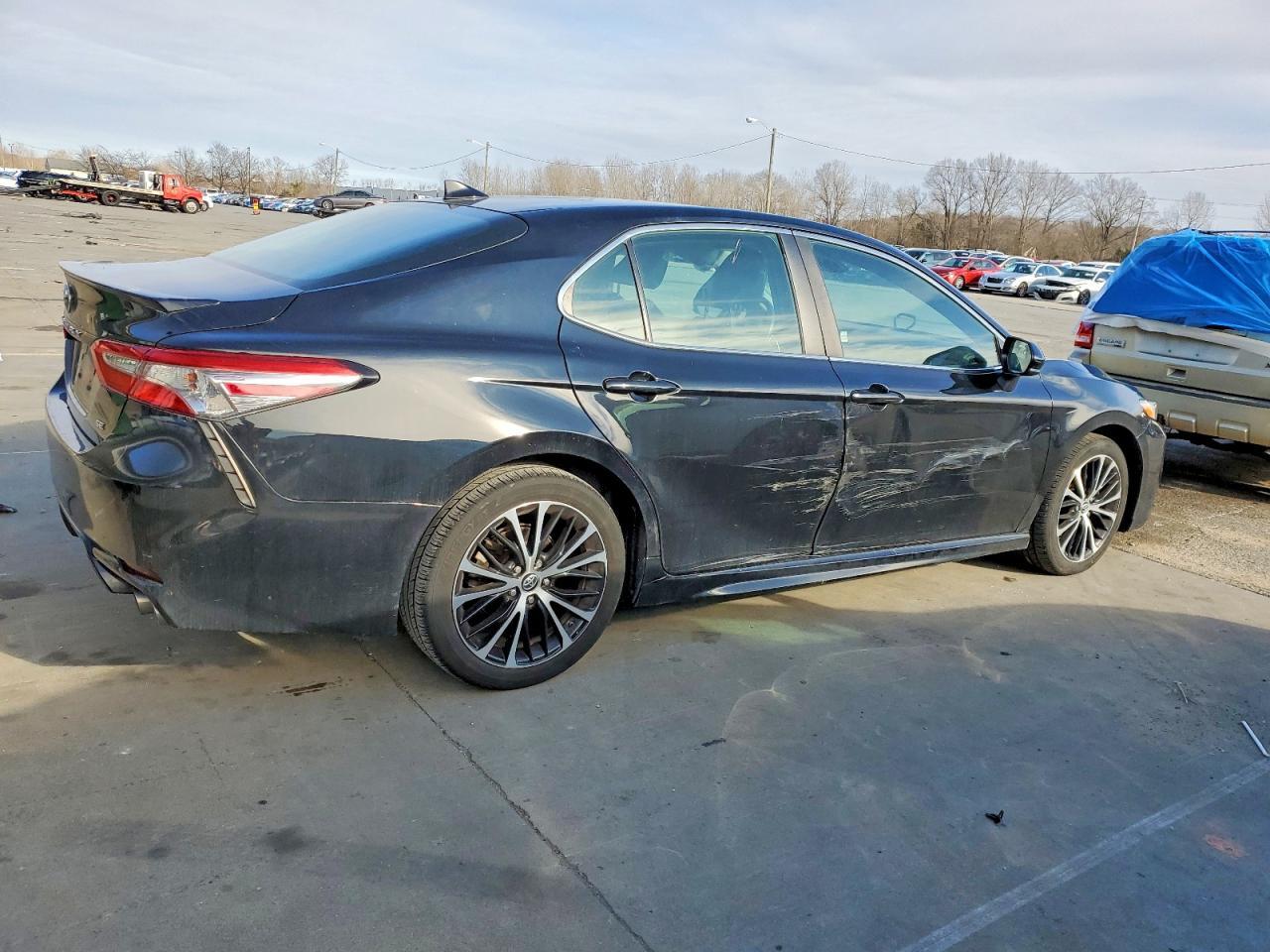 2019 TOYOTA CAMRY