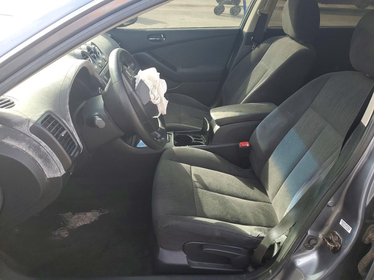 2010 NISSAN ALTIMA
