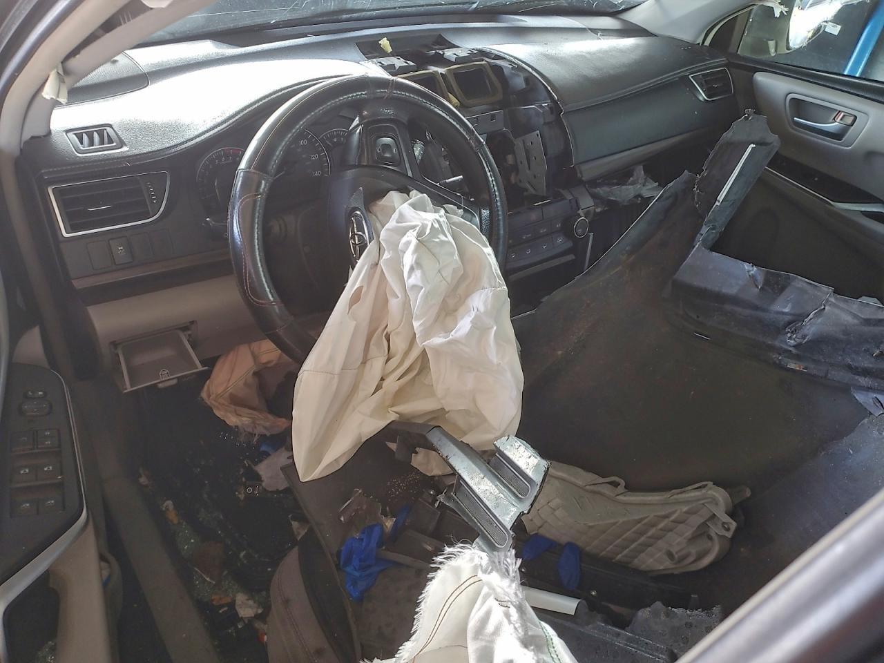 2015 TOYOTA CAMRY