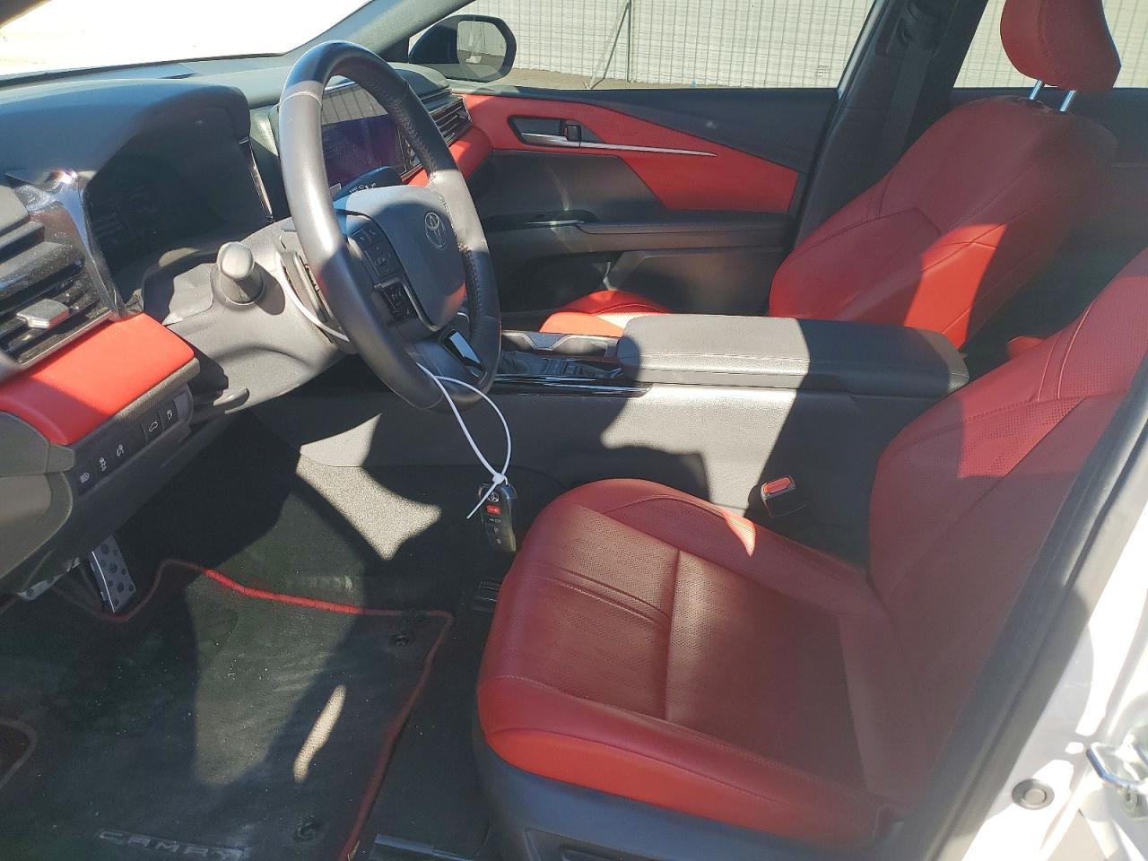 2025 TOYOTA CAMRY
