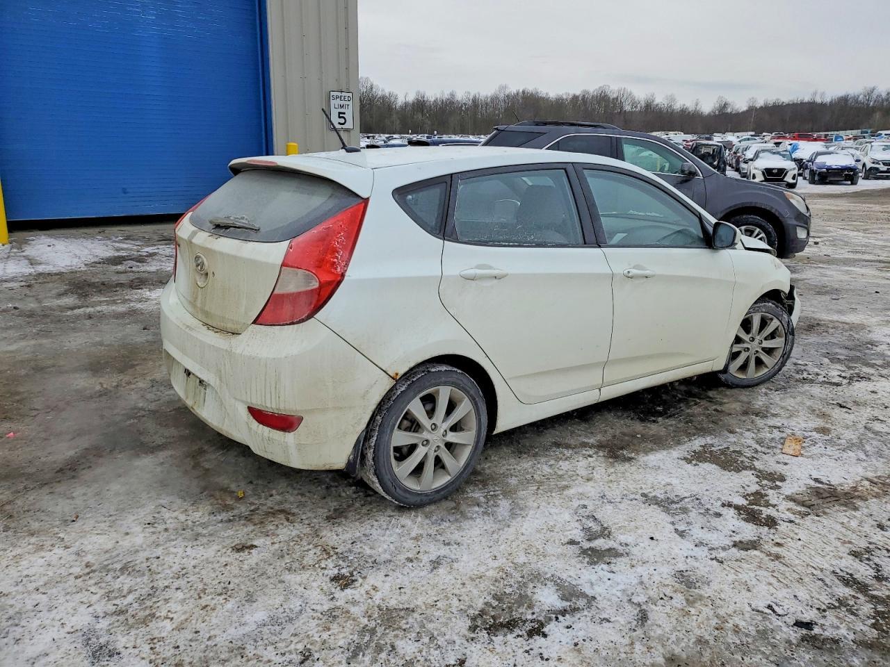 2012 HYUNDAI ACCENT