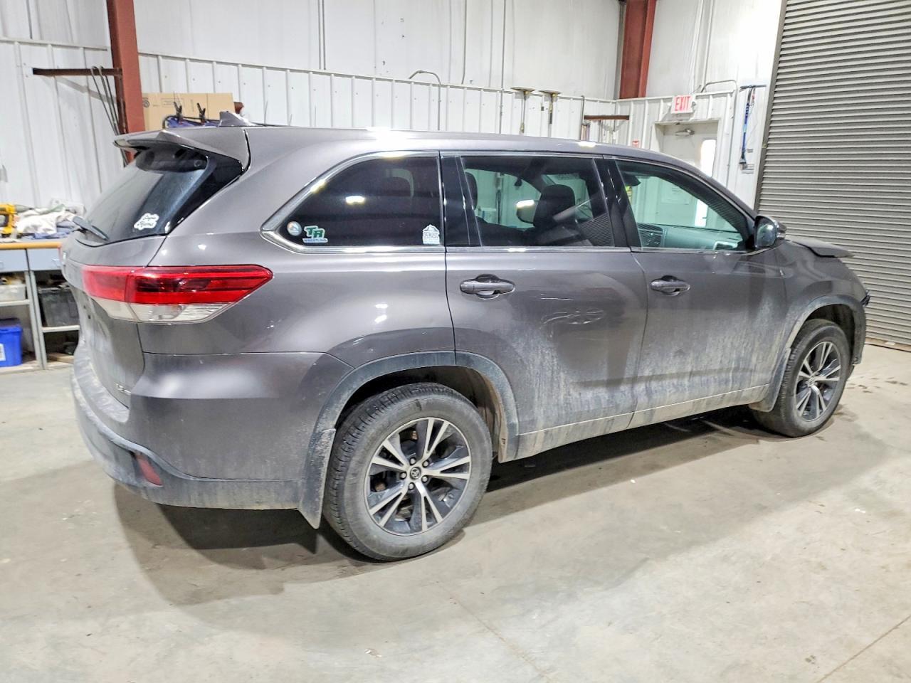 2018 TOYOTA HIGHLANDER