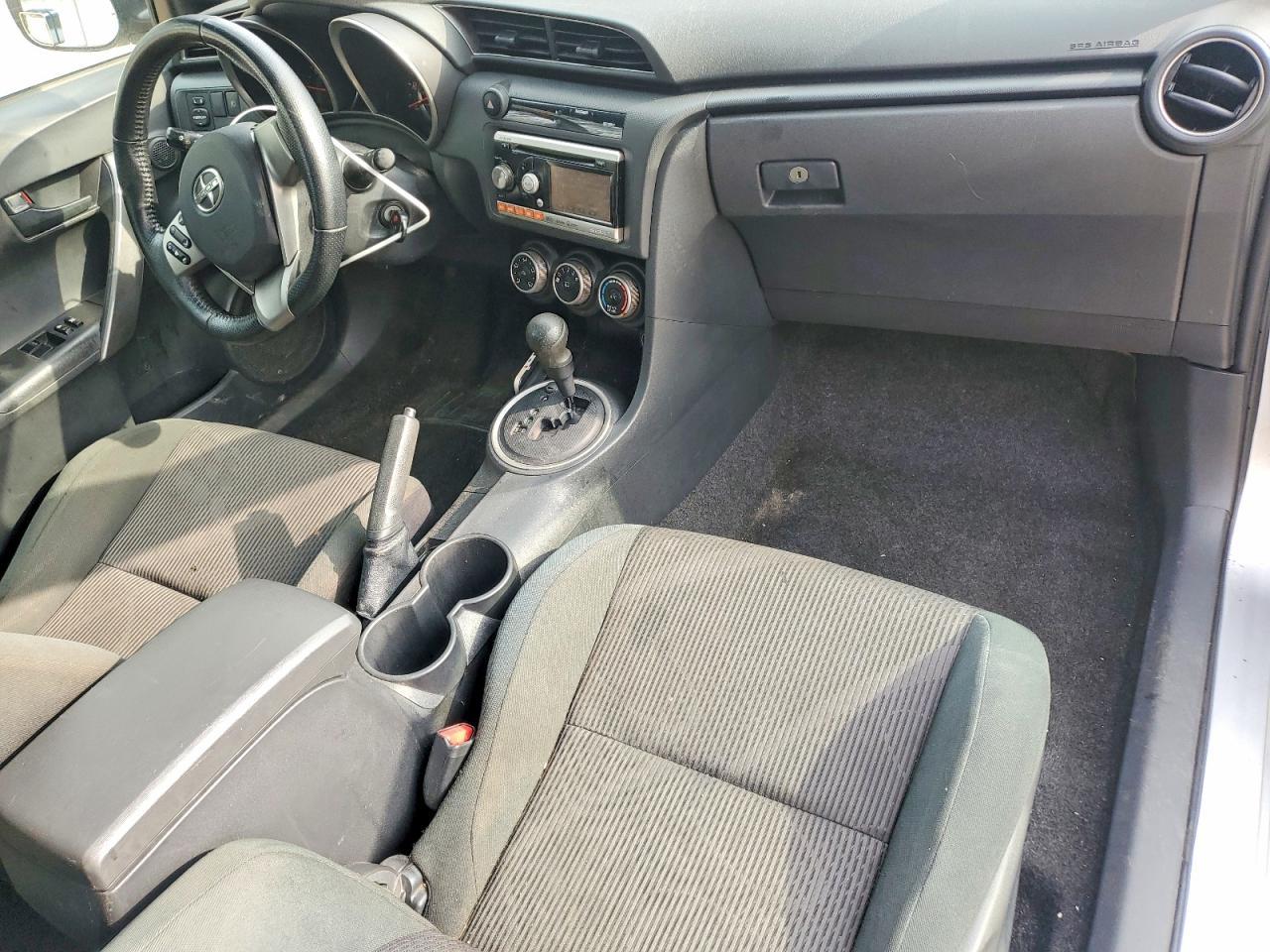 2011 TOYOTA SCION