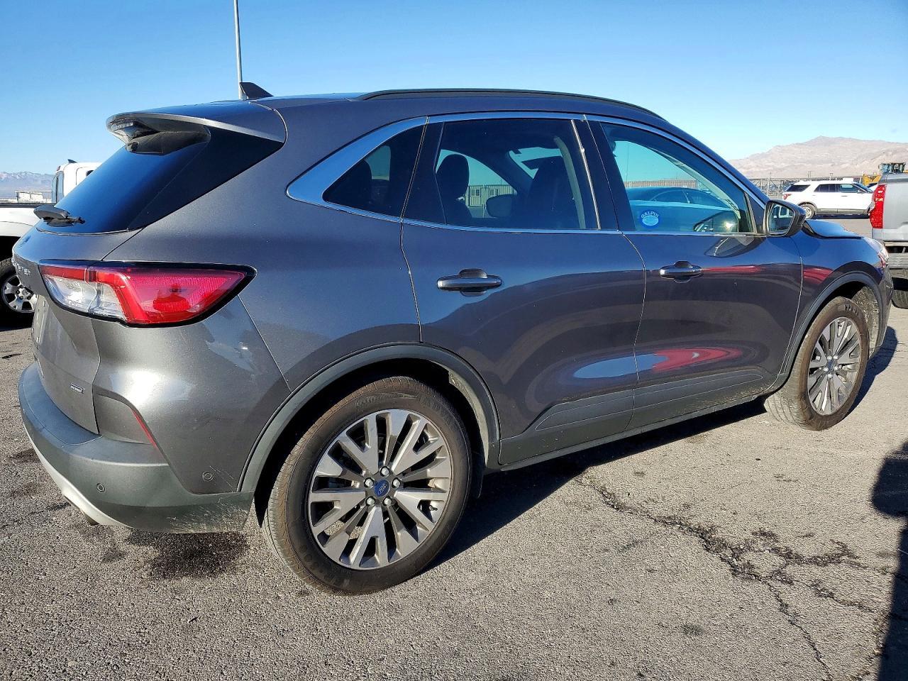 2021 FORD ESCAPE