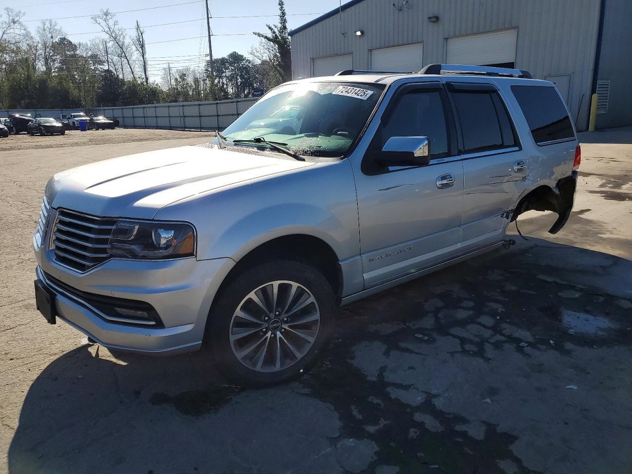 2017 LINCOLN Navigator