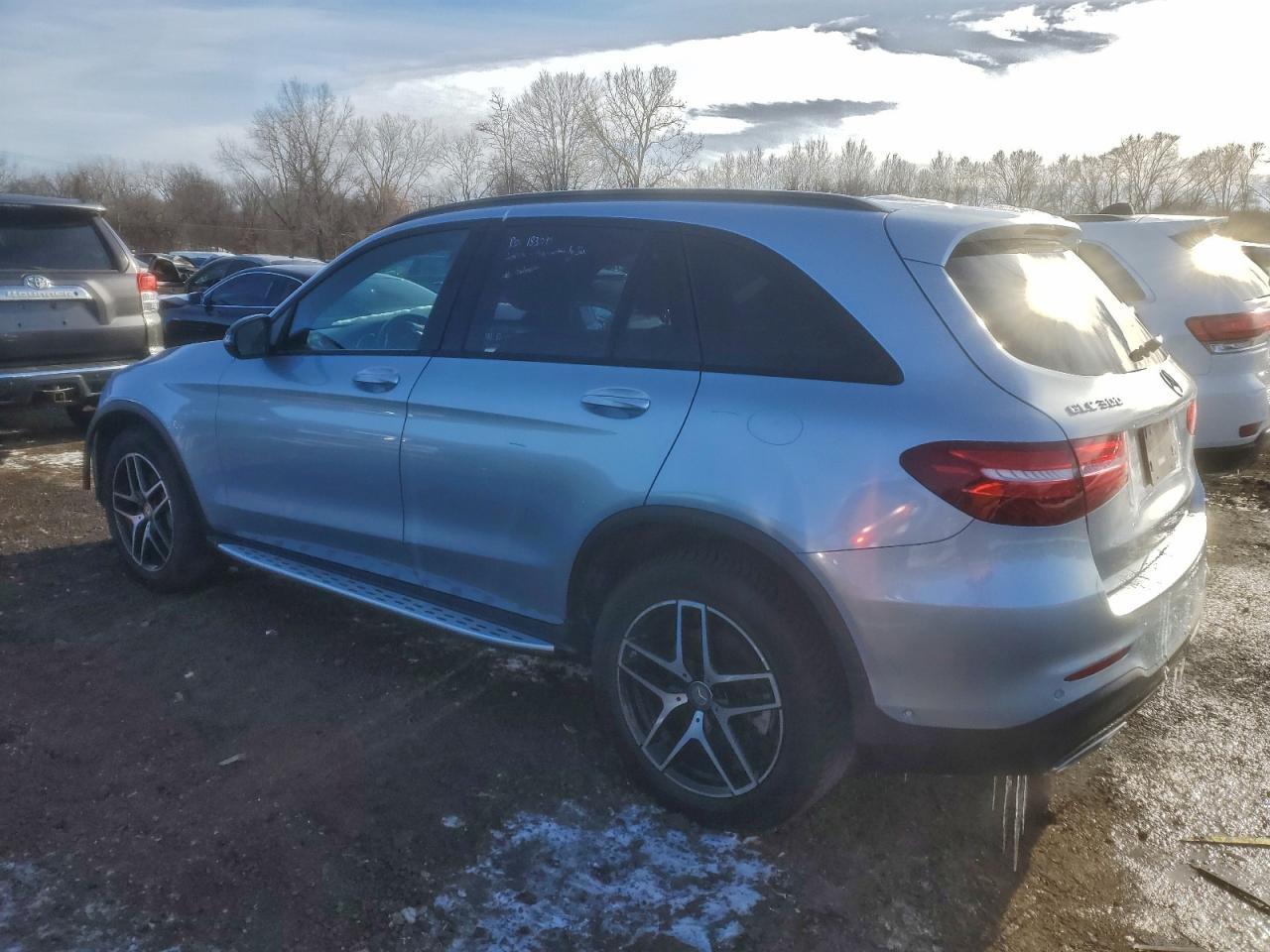 2017 MERCEDES-BENZ GLC-Class