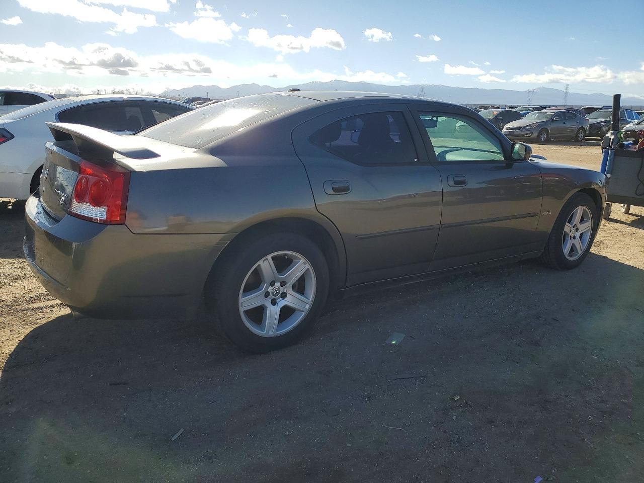 2010 DODGE CHARGER