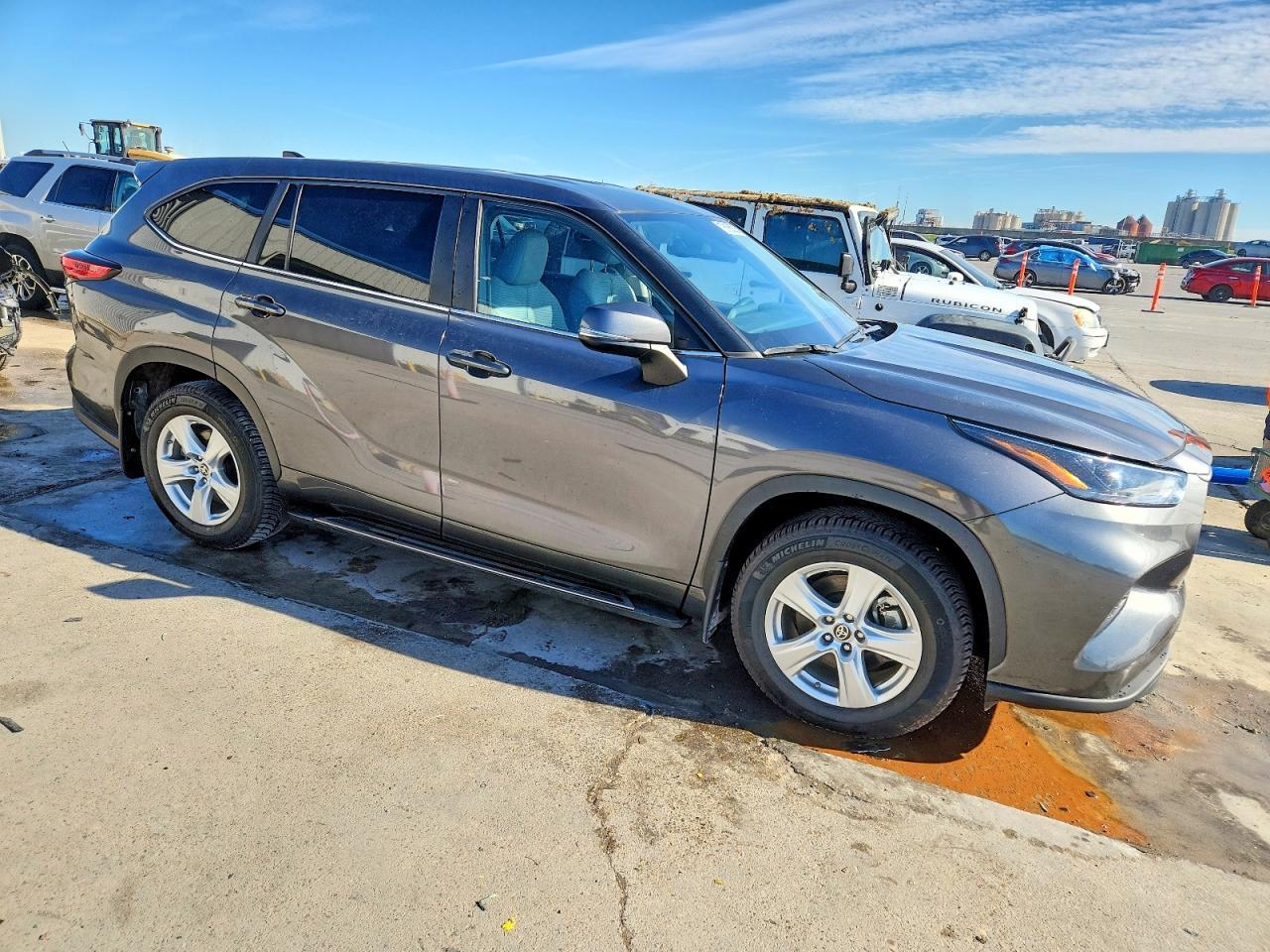 2023 TOYOTA HIGHLANDER