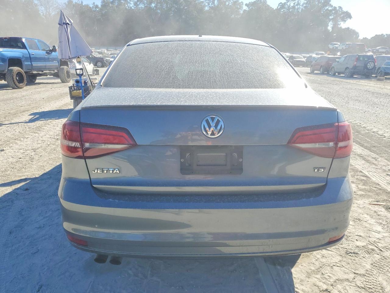 2017 VOLKSWAGEN JETTA