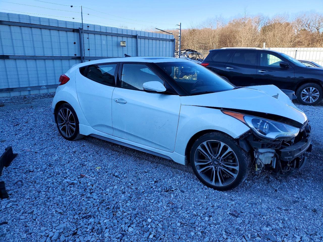 2017 HYUNDAI VELOSTER