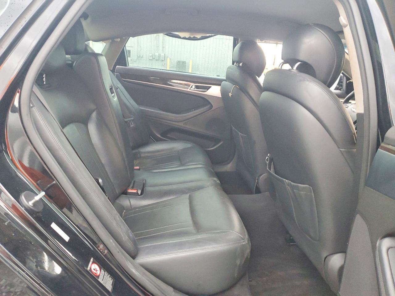 2016 HYUNDAI GENESIS