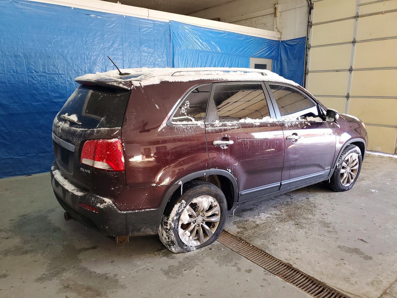 2011 KIA SORENTO