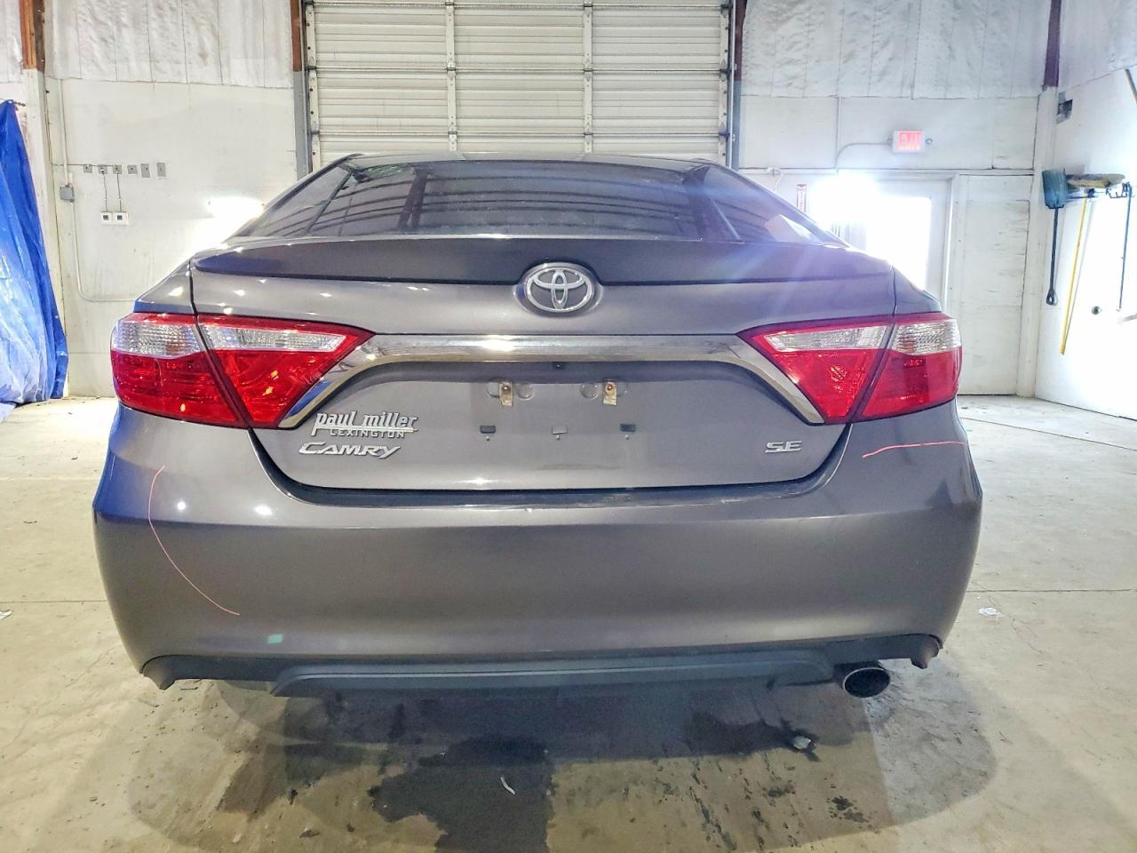 2017 TOYOTA CAMRY