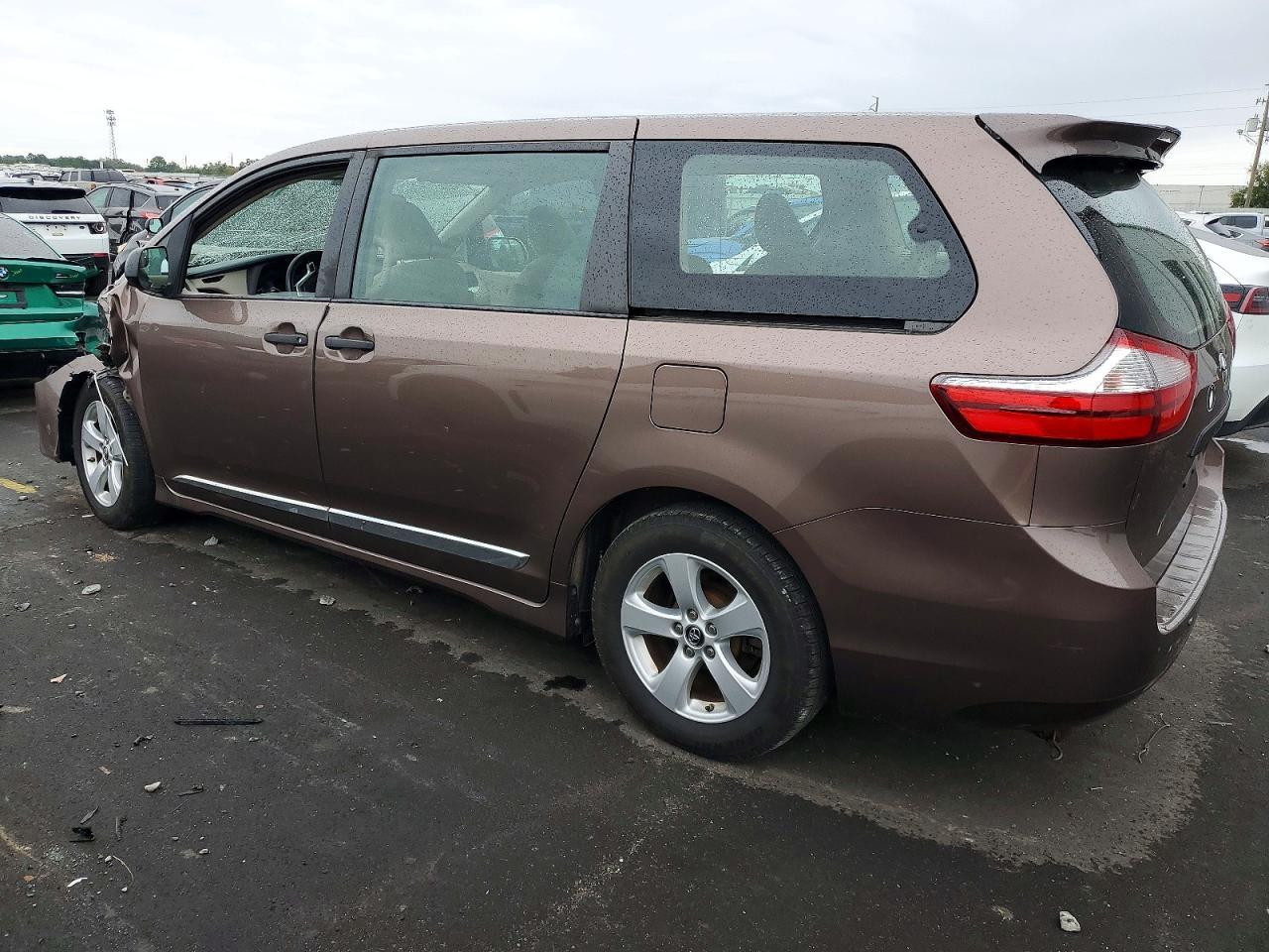 2018 TOYOTA SIENNA