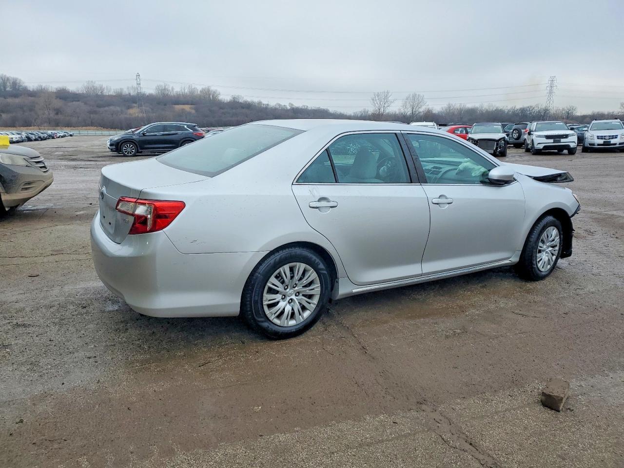 2014 TOYOTA CAMRY