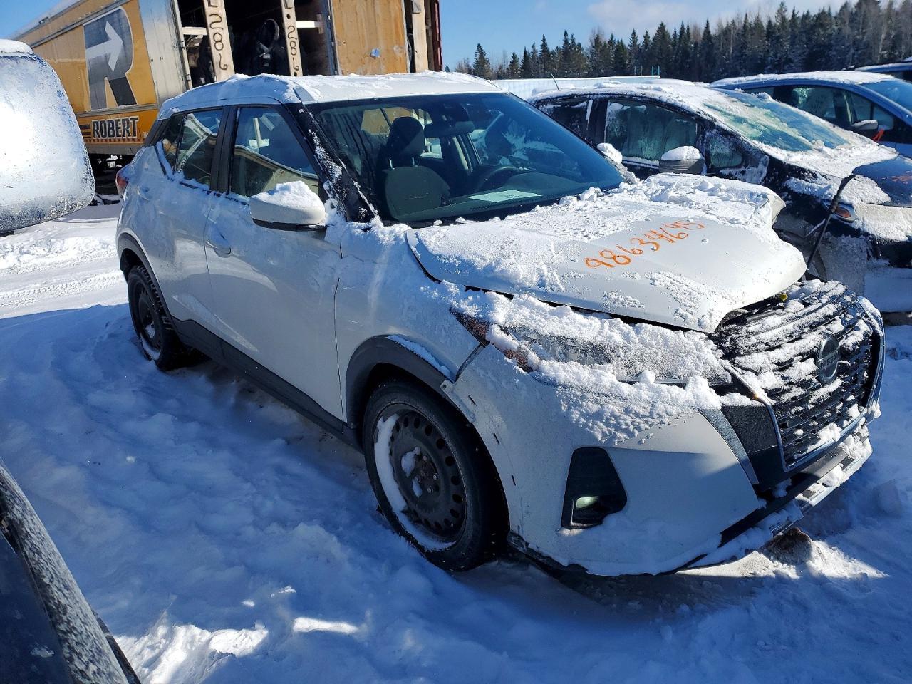 2021 NISSAN KICKS