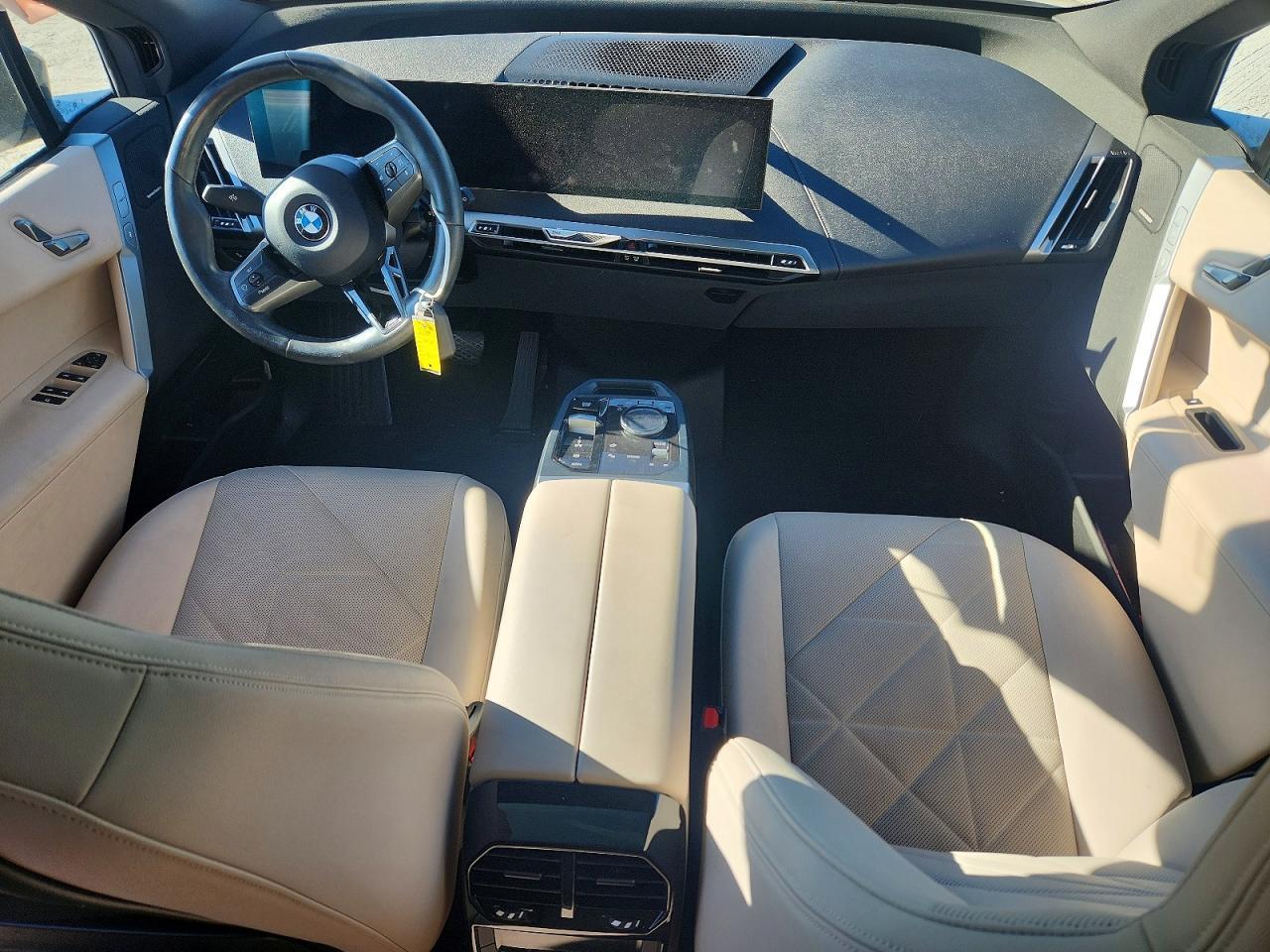 2025 BMW iX