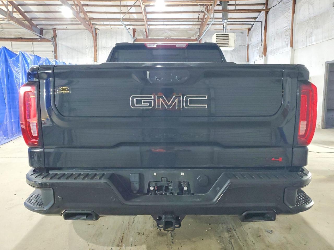2024 GMC Sierra