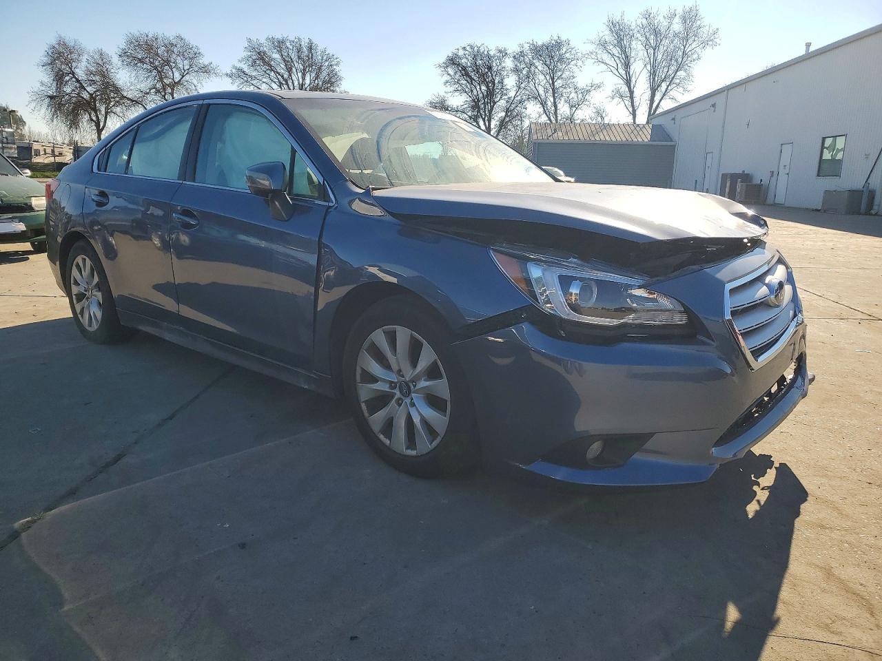 2016 SUBARU Legacy