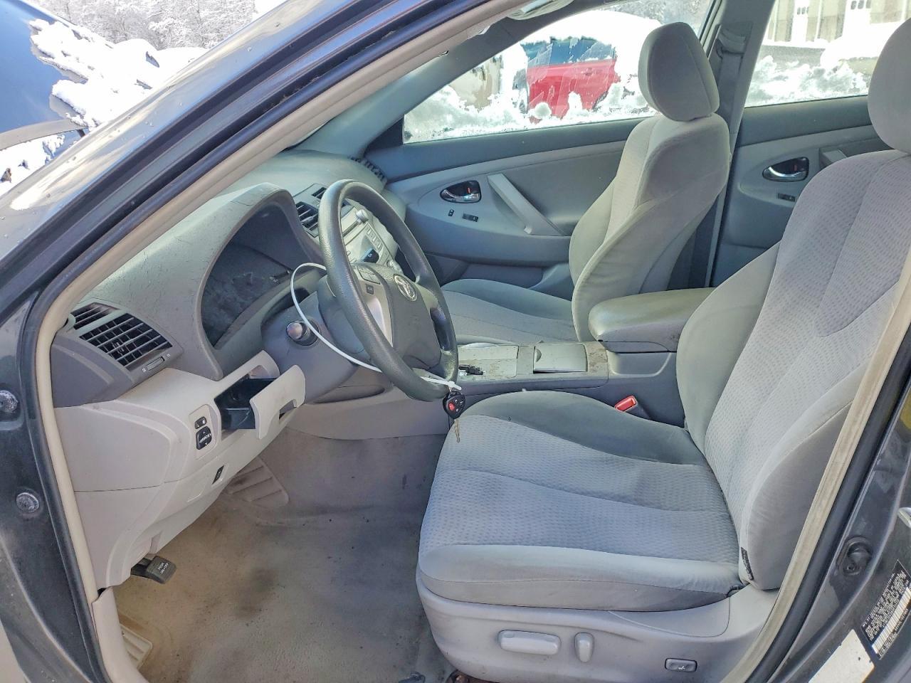 2011 TOYOTA CAMRY