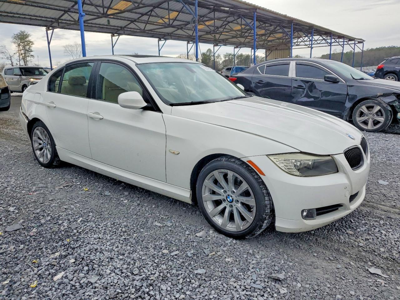 2011 BMW 3 SERIES