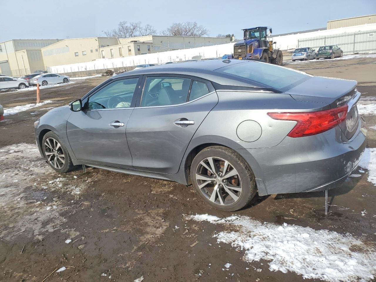 2017 NISSAN Maxima
