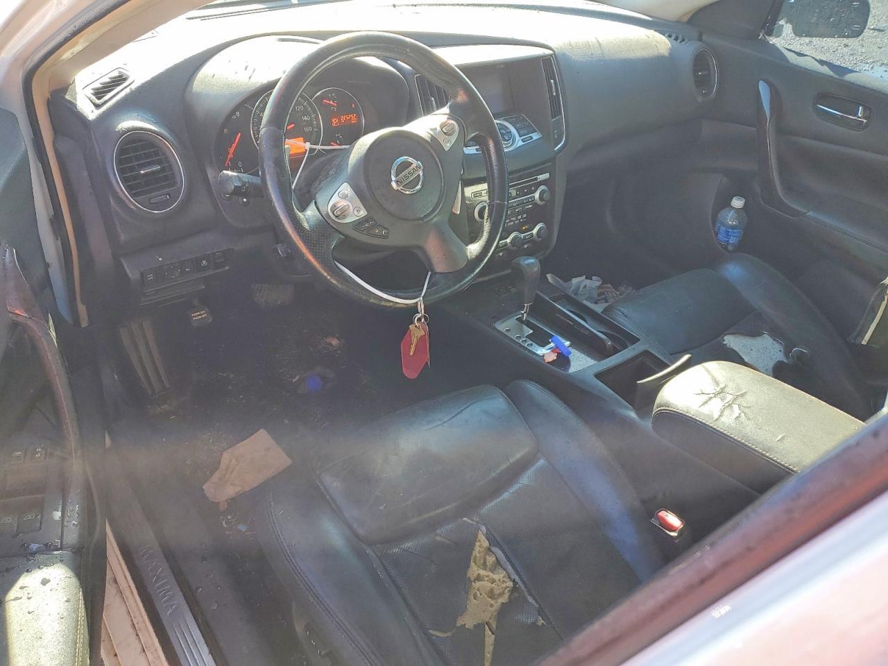 2010 NISSAN Maxima